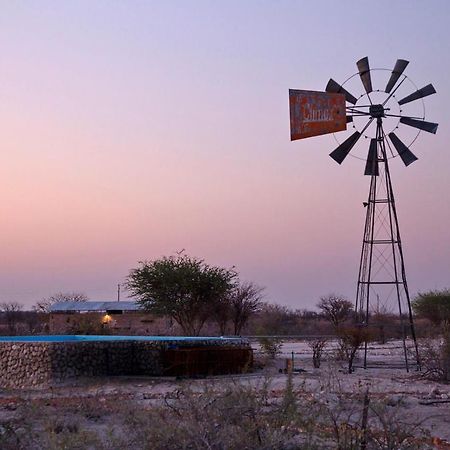 Etosha Trading Post Campsite Окаукуехо Екстериор снимка