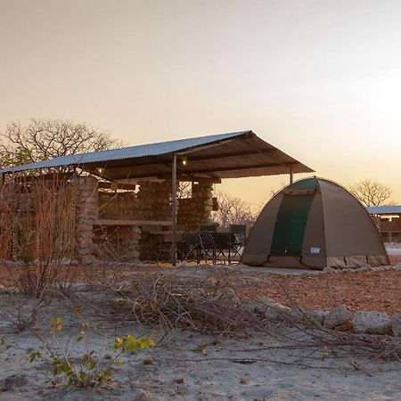 Etosha Trading Post Campsite Окаукуехо Екстериор снимка