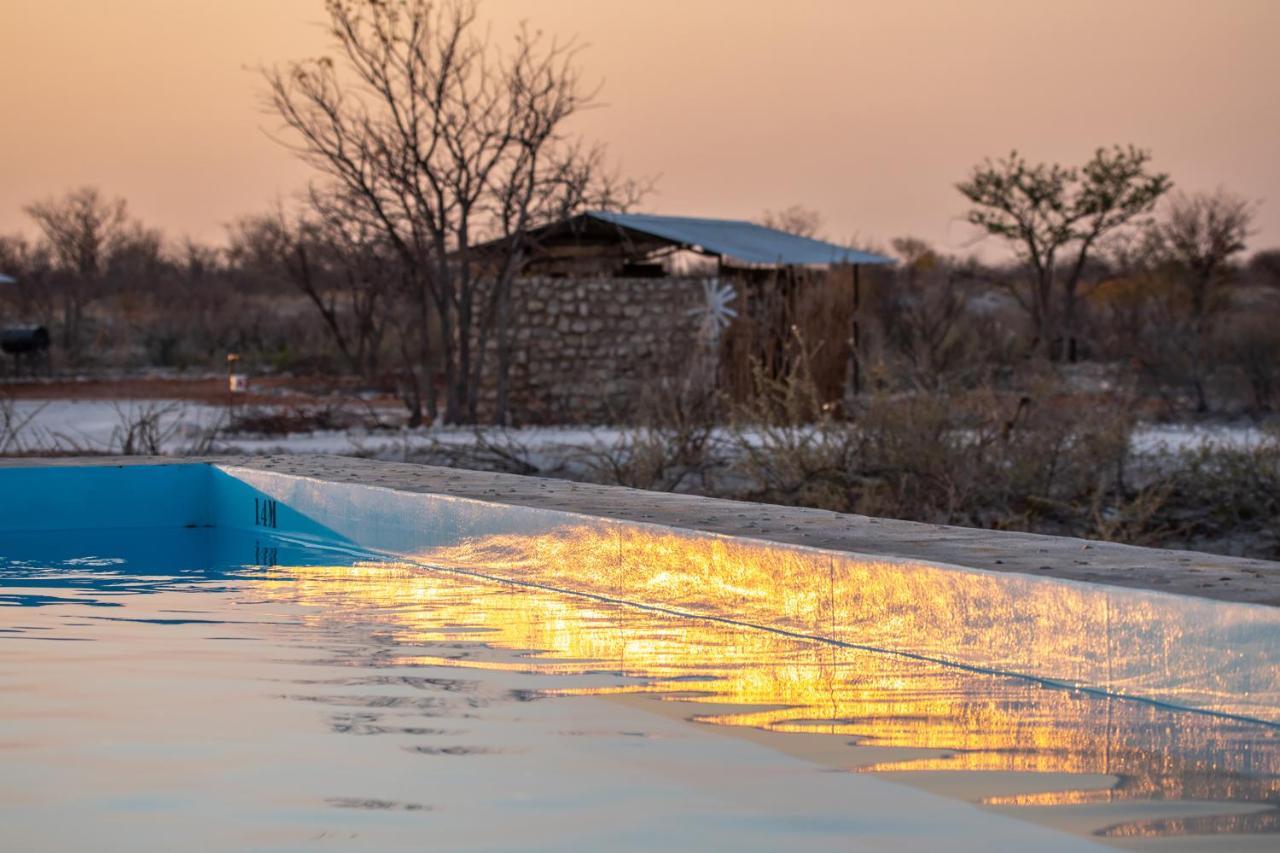 Etosha Trading Post Campsite Окаукуехо Екстериор снимка